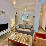 Acogedor Apt 8Pax 4Bdr 2Bth - Cozyhomesevilla1