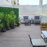 New! Cozy For Couples With Private Patio & Out Shower