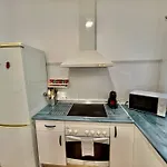 Acogedor Apt 8Pax 4Bdr 2Bth - Cozyhomesevilla3