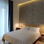 White Suite Alameda