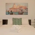 3 Bedroom Apartment In The Heart Of Triana
