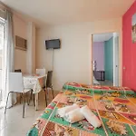 Duque Center Premium Suites, Free Parking
