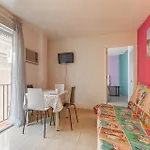 Duque Center Premium Suites, Free Parking