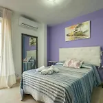 Duque Center Premium Suites, Free Parking