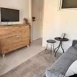 Wanderlust Apartments