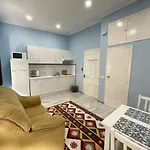 Estudio Con Encanto En El Corazon De Triana