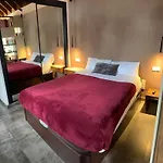 Komodo Gran Poder - Penthouse With Private Pool And Cozy Twin Bedroom Central Apartment
