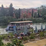 Las Naranjas De Reina Mercedes