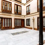 Francos Cathedral Terrace Apartment
