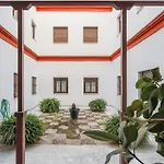 New Gorgeous 2-Bed Apt In Seville Center