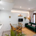 Francos Cathedral Terrace Apartment
