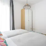 Apartamentos Diaber Alberto Lista