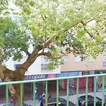 Guadalquivir Place