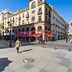 Puerta De La Victoria