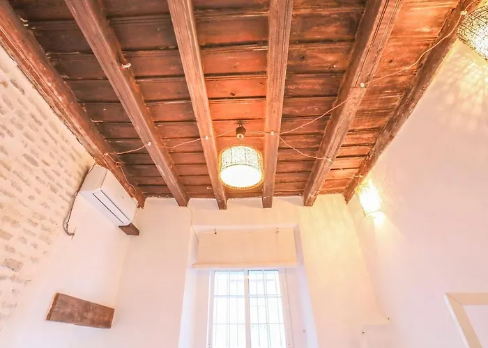 Corazon De Triana. Loft Estiloso Y Confortable.