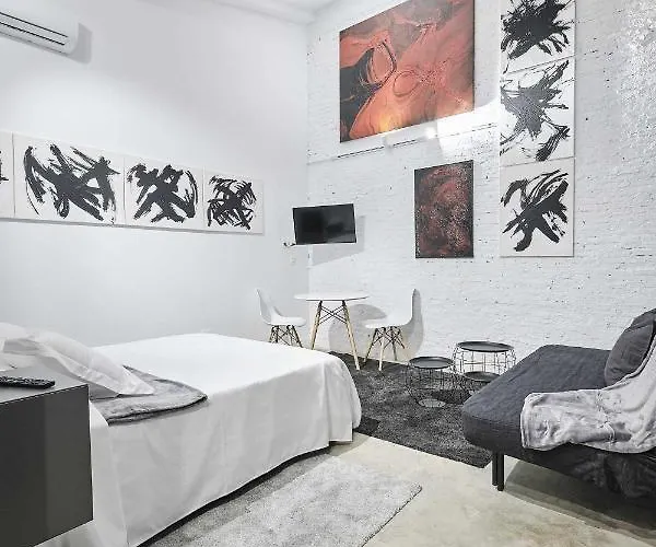 Triana Modern & Luxury