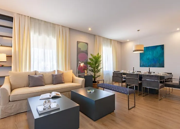 Plaza De Espana Deluxe Suites By Valcambre