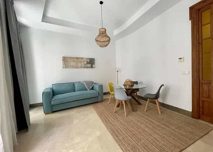 J21 Apartment By Cathedral Alcazar