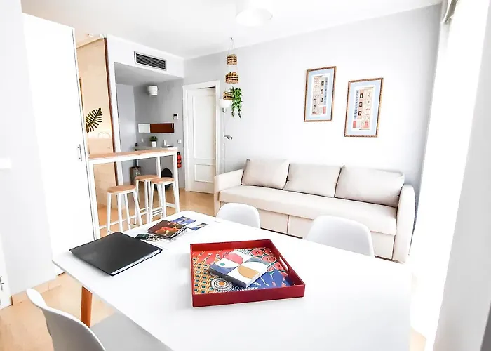Sevilla Suite Torre Triana, Parking Free Gratis!