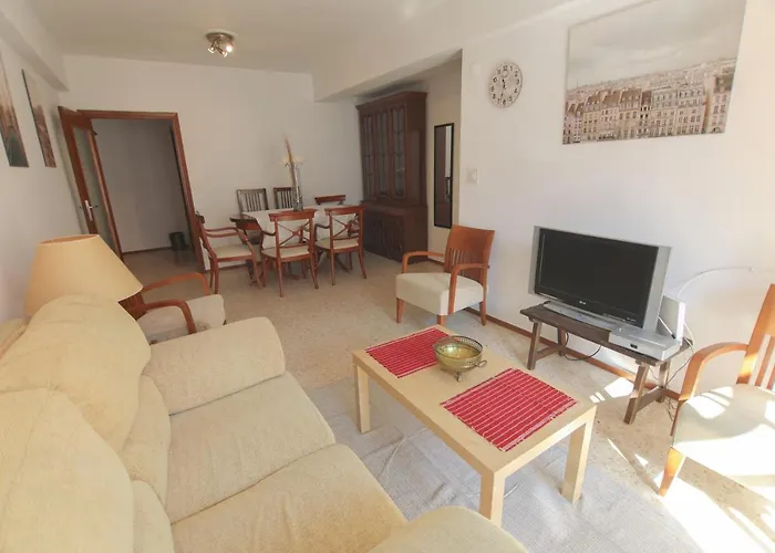 Rentalsevilla Apartamento Luminoso Con 3 Dormitorios