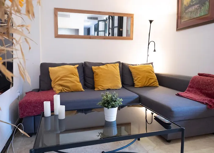 Apartamento Con Encanto En Patio Sevillano