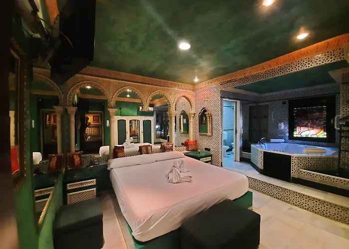 Hostal Avenida Andalucia - Solo Adultos
