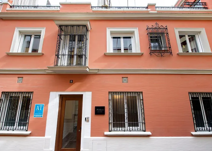 Suites Maestranza Santas Patronas - Penthouse With Jacuzzi And Parking