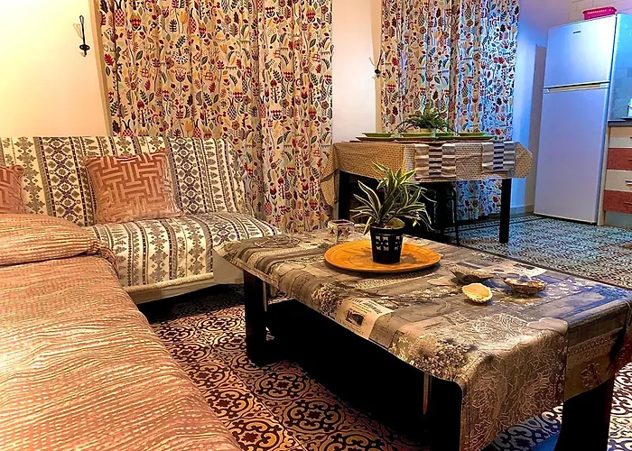 Violeta Apartment With Cozy Balcony Sevilla