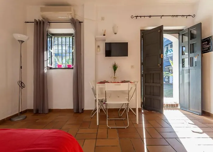 Apartamentos Gadi Corral Siglo XVI