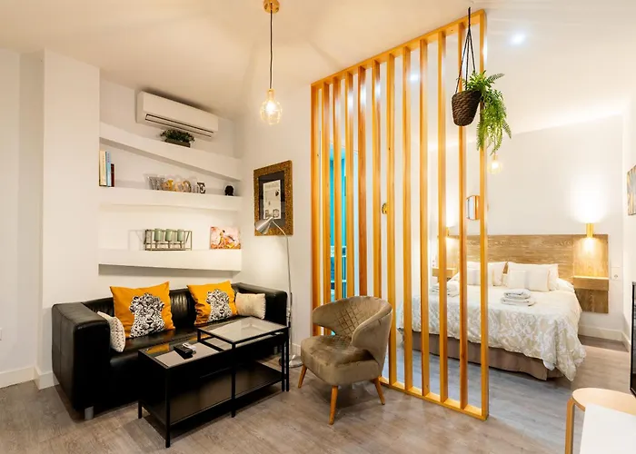 Estudio En Pleno Centro De Sevilla By Msholidays