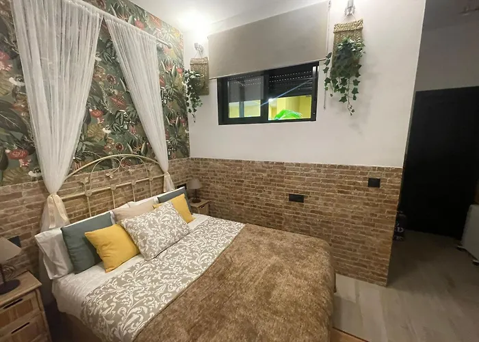 Canal Urban Apartment