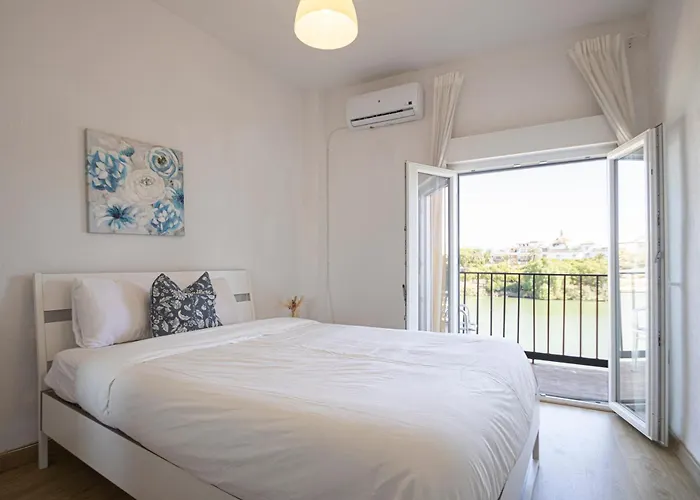 3 Bedroom Apartment With Stunning Guadalquivir Views