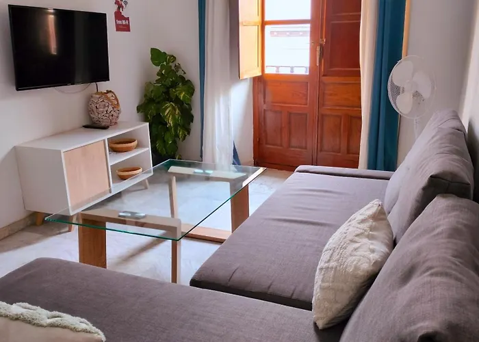 Apartamento En Sevilla Centro Con Vistas A La Plaza Alameda De Hercules - Hasta 6 Personas