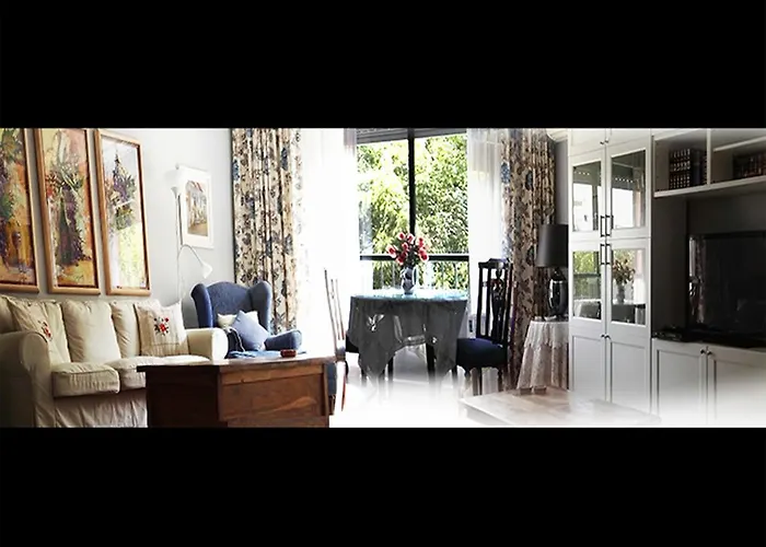 Triana Home & Free Parking