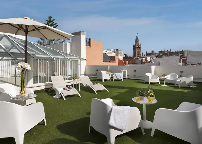 Suites Sevilla Plaza