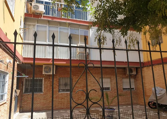 Doña Lola House