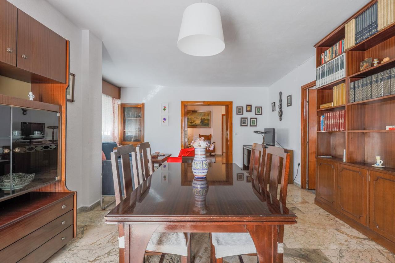 Apartment Puerta De Carmona
