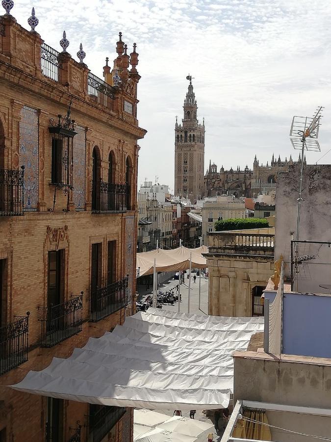 Apartment Duplex And Terrace Overlooking Giralda *