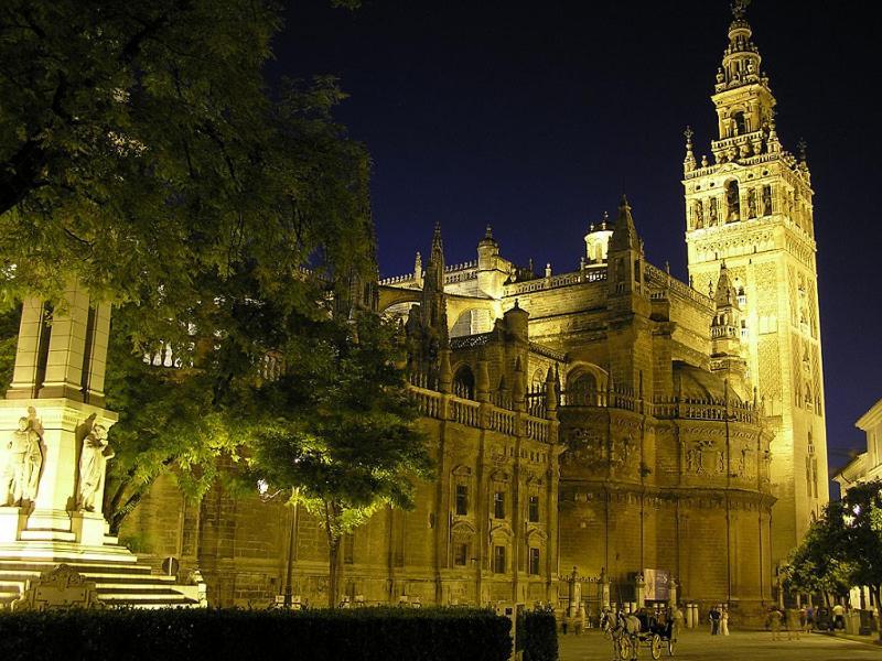 Epicenter Ii Nuevo Y Lujoso Apto Parking Gratis Perfecta Ubicacion Seville