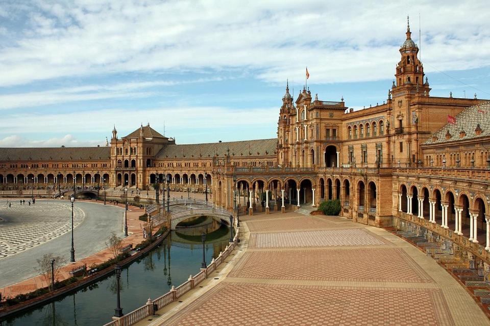 Epicenter Ii Nuevo Y Lujoso Apto Parking Gratis Perfecta Ubicacion Seville