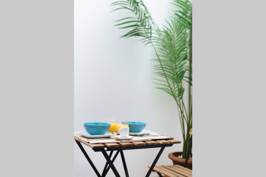 Hostly Sol 2bdr Flat With Patio In Center * Seville