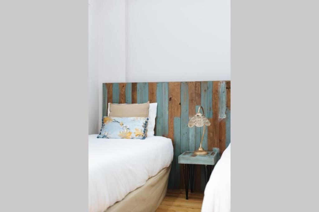 Hostly Sol 2bdr Flat With Patio In Center Seville