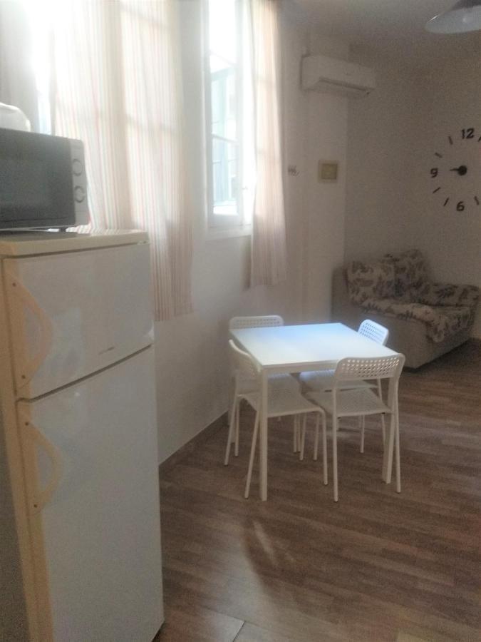 Centro Santa Catalina 1º B Apartment Seville