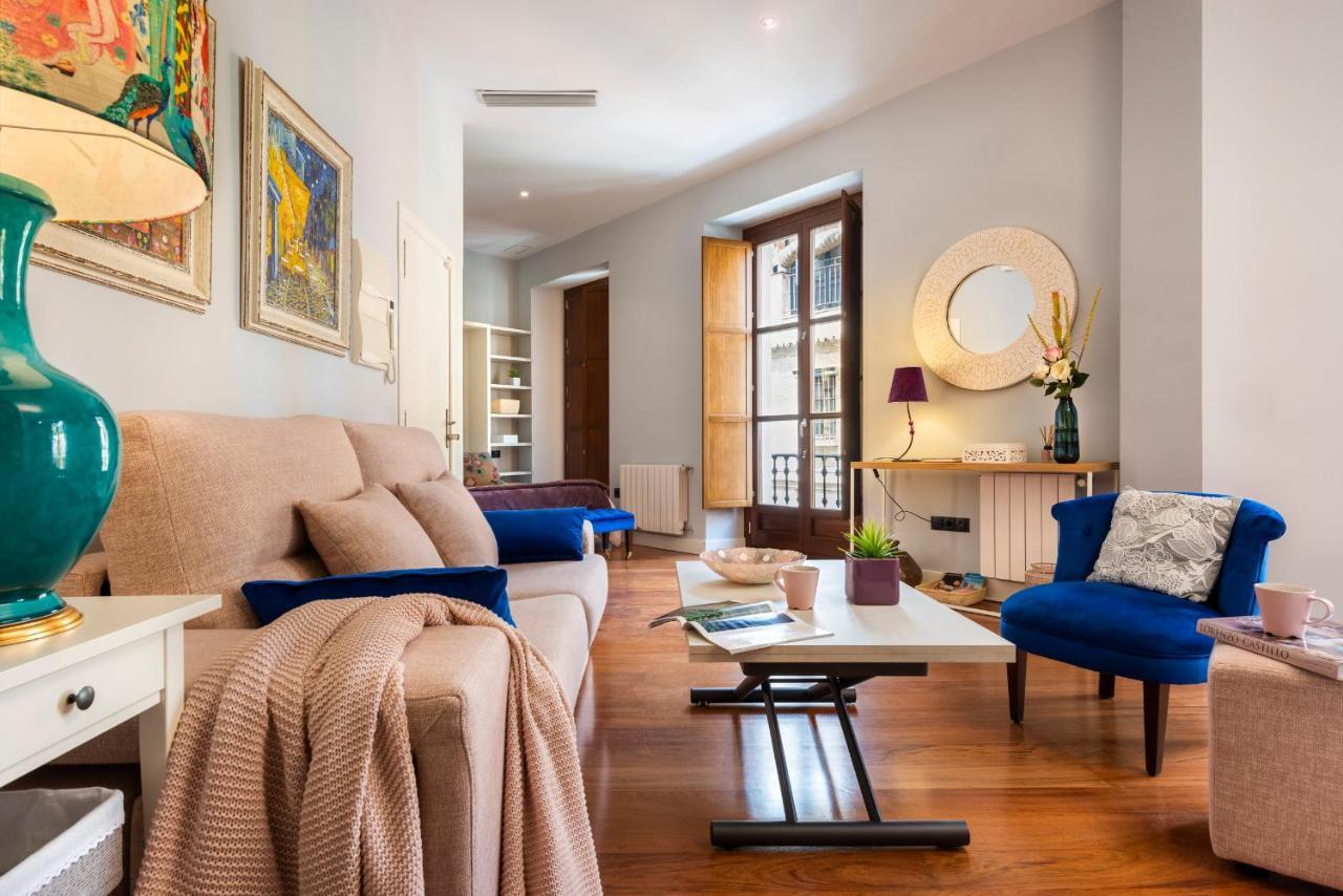 Apartment Cathedral Luxury Studio, Swimming Pool And Cathedral Views