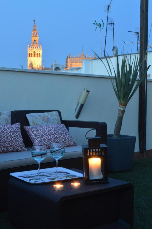 Homeyseville-amazing Penthouse Giralda Views 8 Pax, Parking Optional * Seville