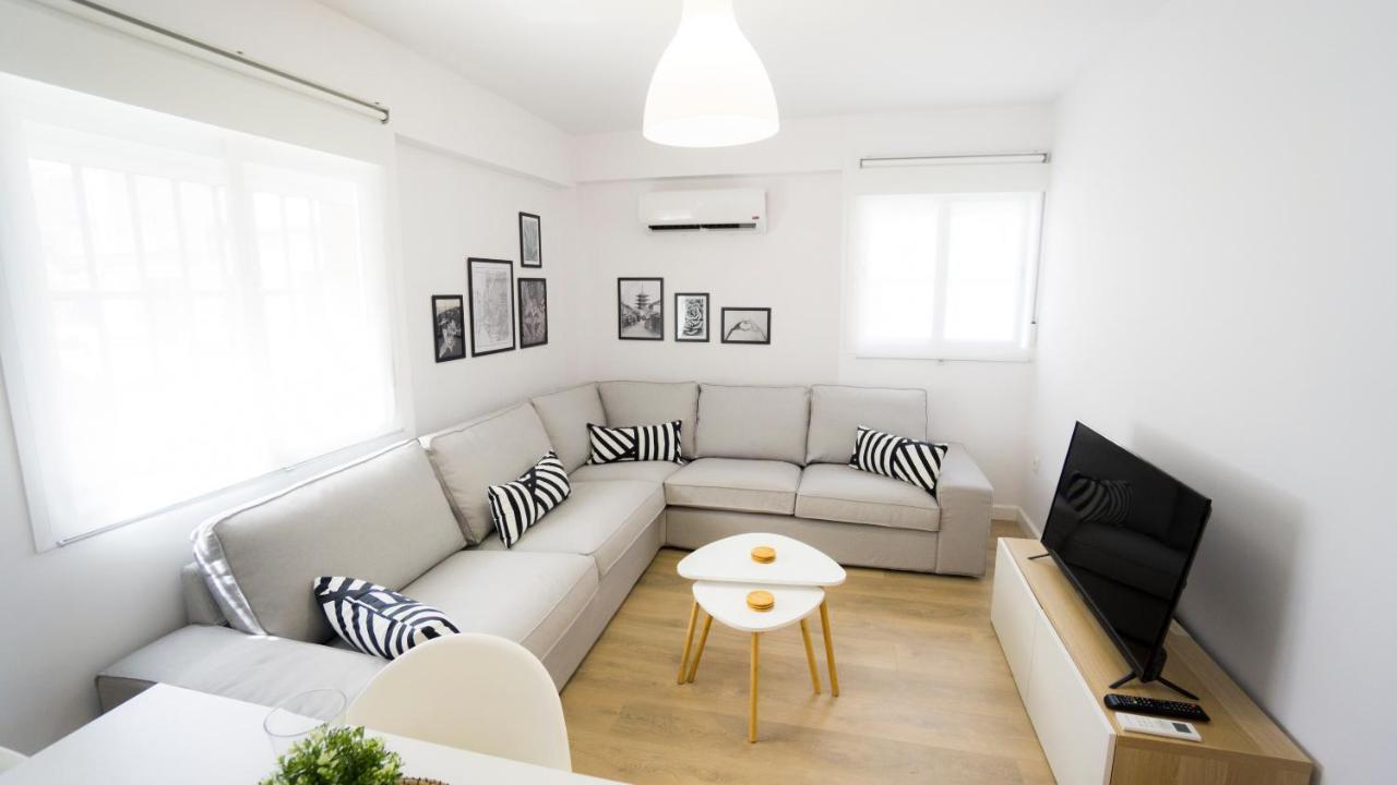 Rentalsevilla Elegante Y Luminoso En Triana Apartamento Sevilla