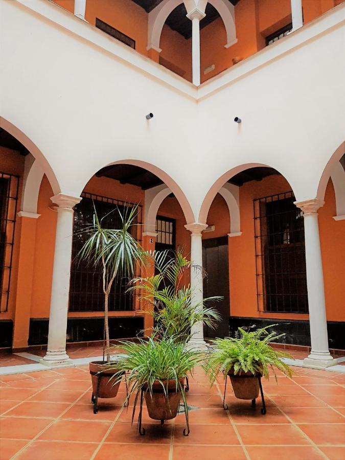 Feria Palace Apartment