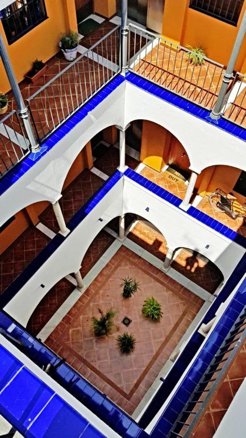 Feria Palace Apartment