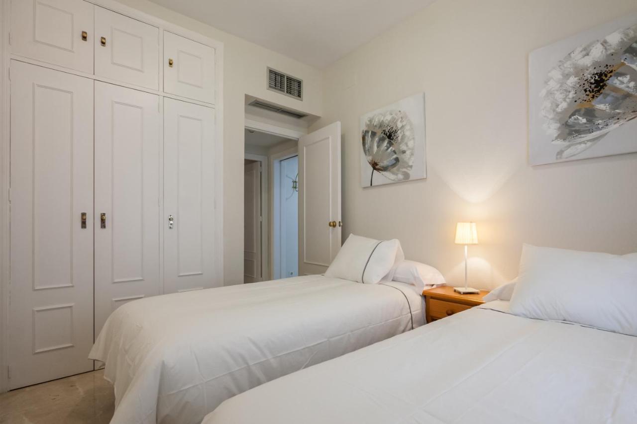 Apartment Cerca Del Alcazar Con Garaje Privado Seville