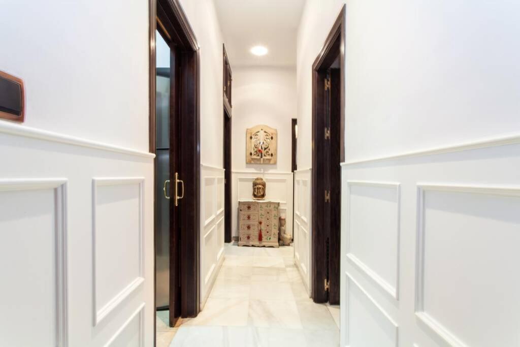 Apartment Alfareria Seville